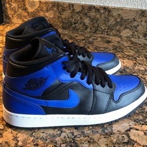 Air Jordan 1 Mid “Hyper Royal” - Size 10